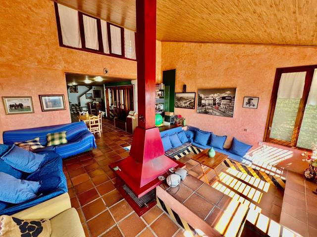 Casa-chalet en Venta en Urbanitzacions