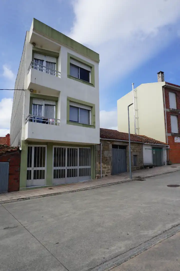 Exterior view of Buildings for sale in Palas de Rei