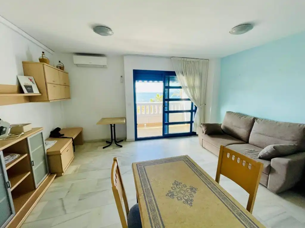 Wohnzimmer von Wohnung zum Verkauf in Torrox mit Klimaanlage, Terrasse und Möbliert