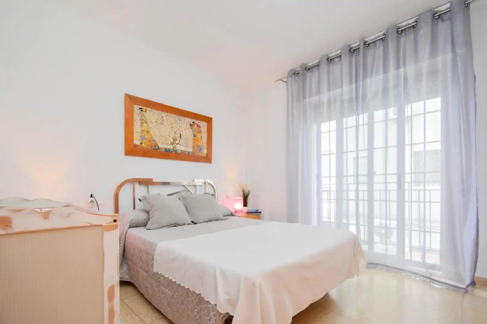 Bedroom of Flat for sale in Granada  with Balcony