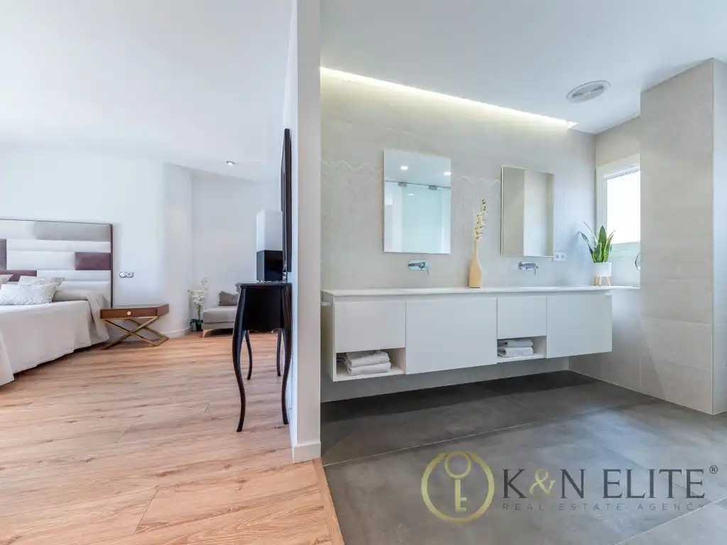Baño de Casa o chalet en venta en Petrer con Aire acondicionado, Jardín privado y Piscina
