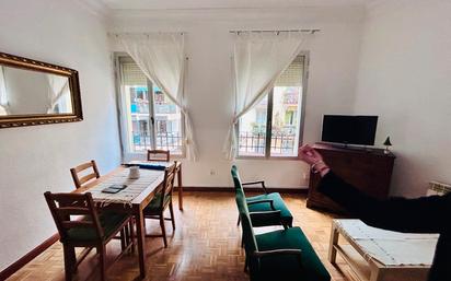 Living room of Flat for sale in  Madrid Capital  with Air Conditioner, Heating and Terrace