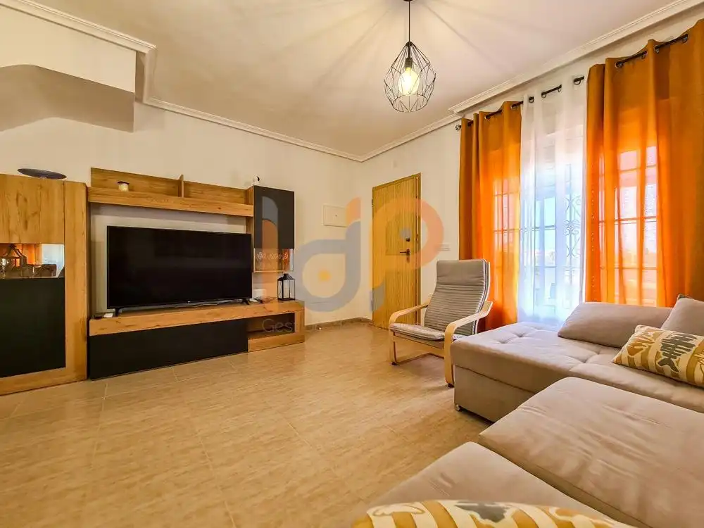 Sala d'estar de Dúplex en venda en Pulpí amb Aire condicionat, Terrassa i Moblat