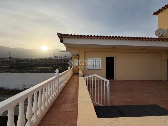 Casa-chalet en Venta en Cuevecitas - Malpaís