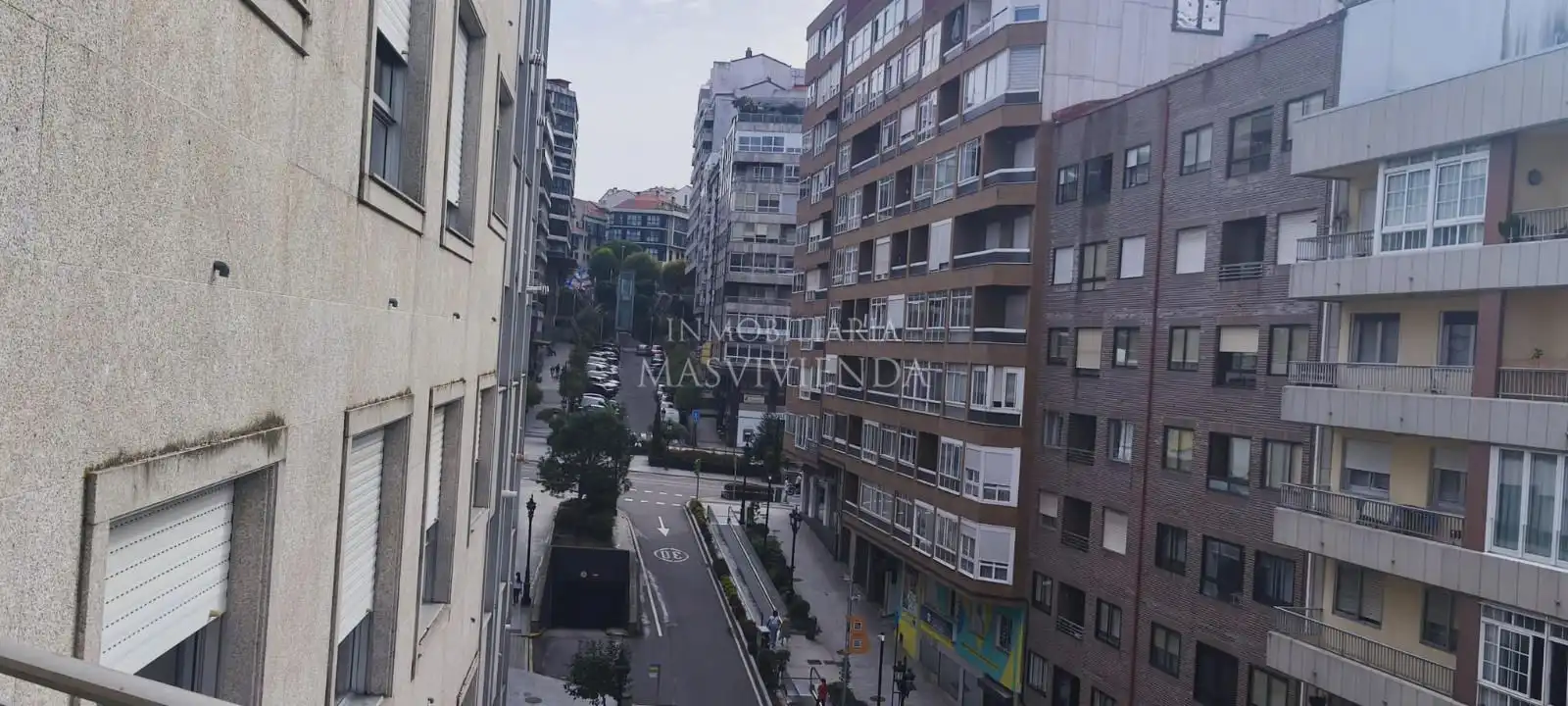 Außenansicht von Wohnung zum Verkauf in Vigo  mit Terrasse und Abstellraum