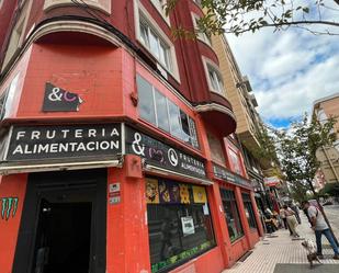 Vista exterior de Local de lloguer en Torrelavega 