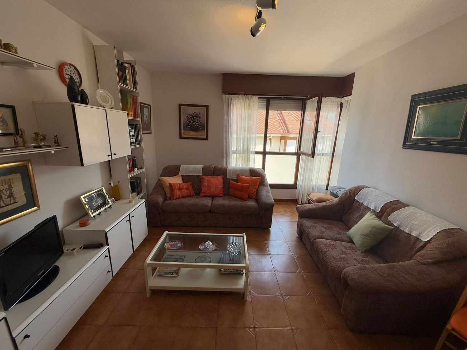 Living room of Flat for sale in Noja  with Terrace and Balcony