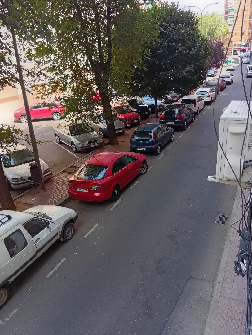 Aparcament de Pis en venda en Alcalá de Henares amb Aire condicionat, Calefacció i Moblat