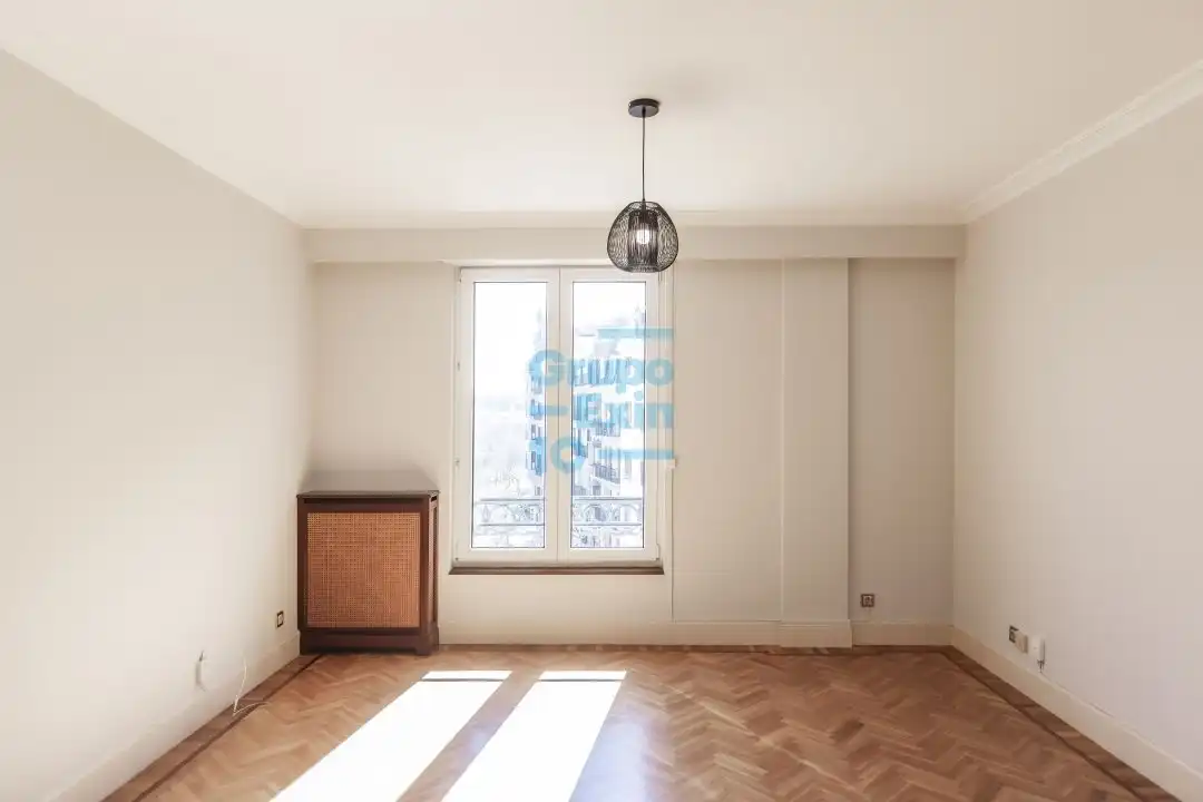 Habitación de Piso de alquiler en Donostia - San Sebastián  con Balcón
