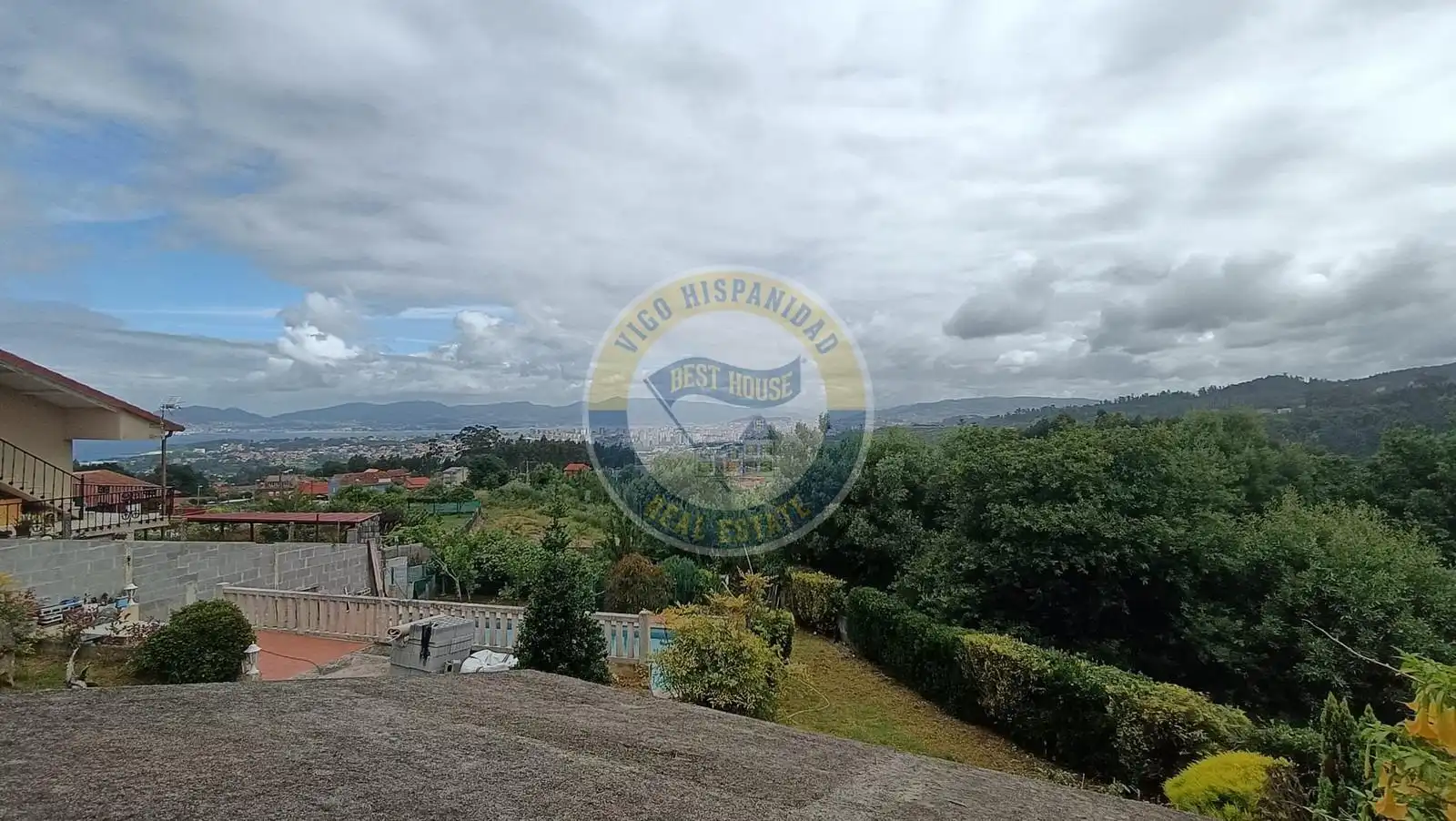 Casa o chalet en venta en Vigo  con Calefacción, Jardín privado y Terraza