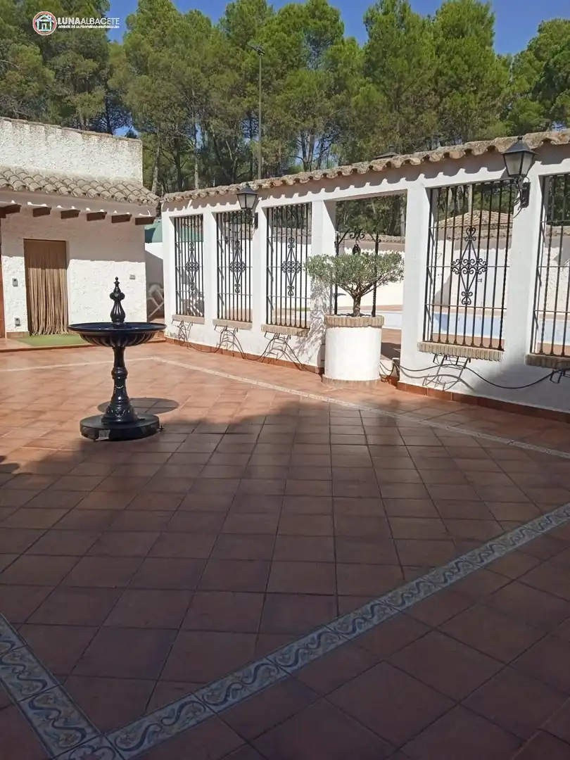 Chalet con piscina en venta en URB. PINARES DEL JUCAR, imagen 6