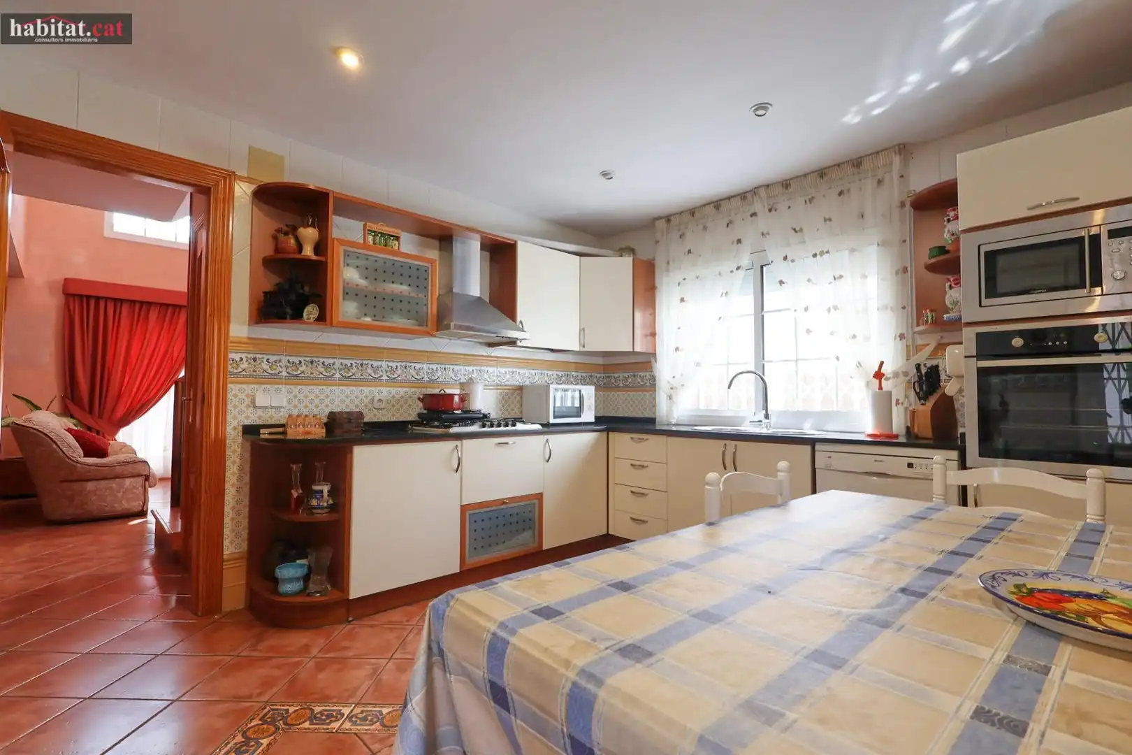 Cocina de Casa o chalet en venta en Vilanova i la Geltrú con Calefacción