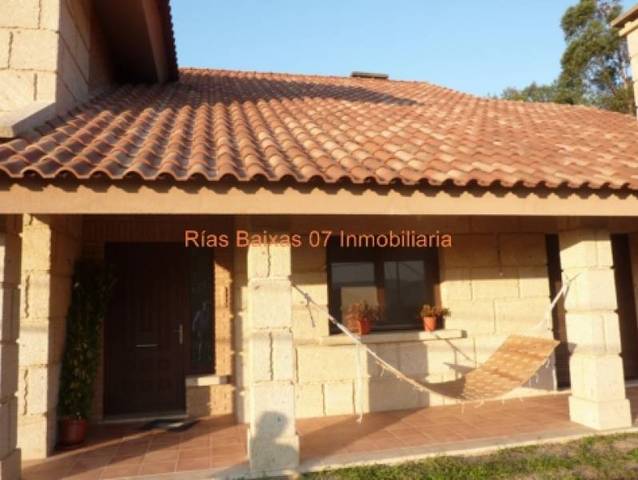 Casa-chalet en Venta en As Neves