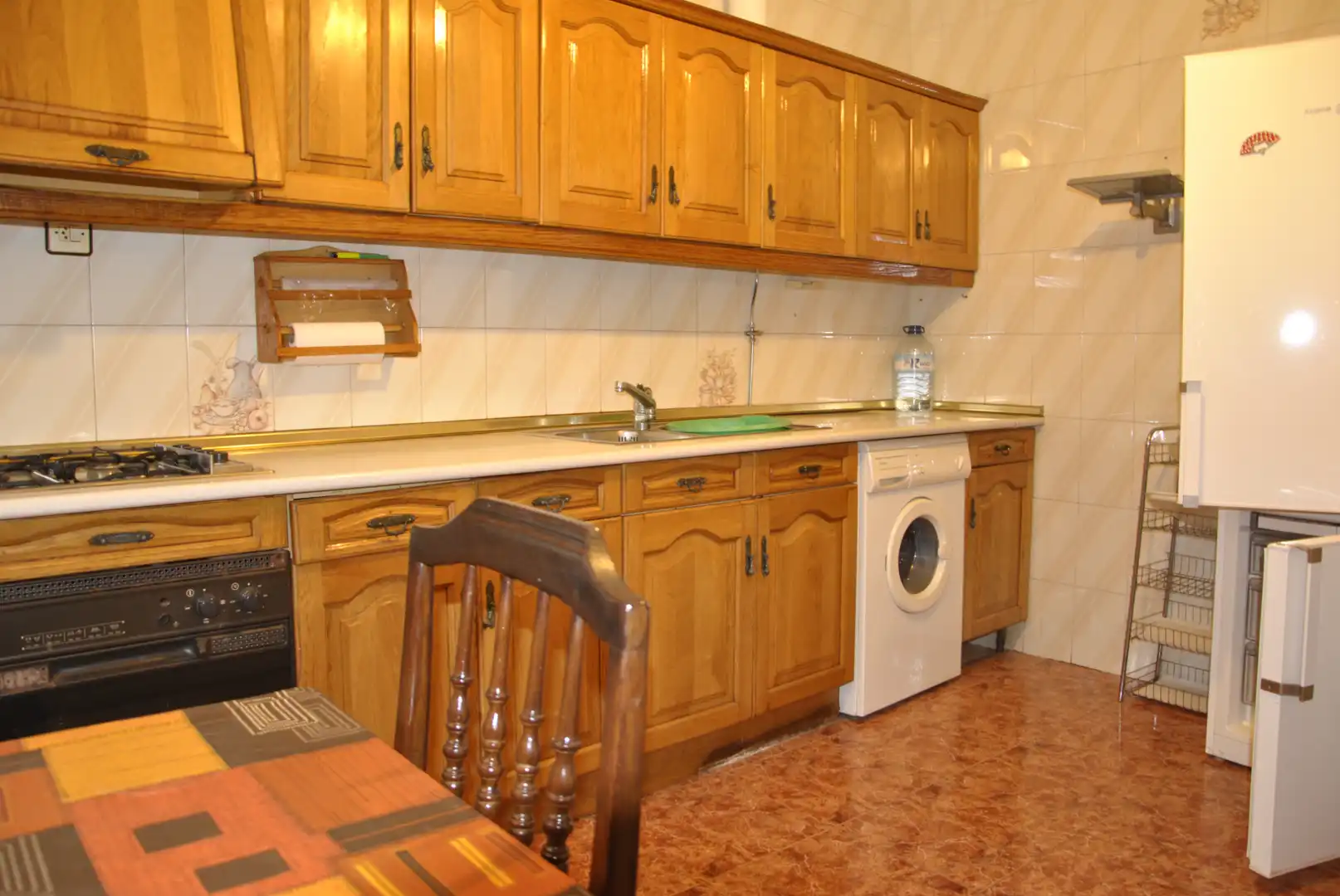 Cuina de Casa adosada en venda en Ahigal amb Calefacció, Terrassa i Traster