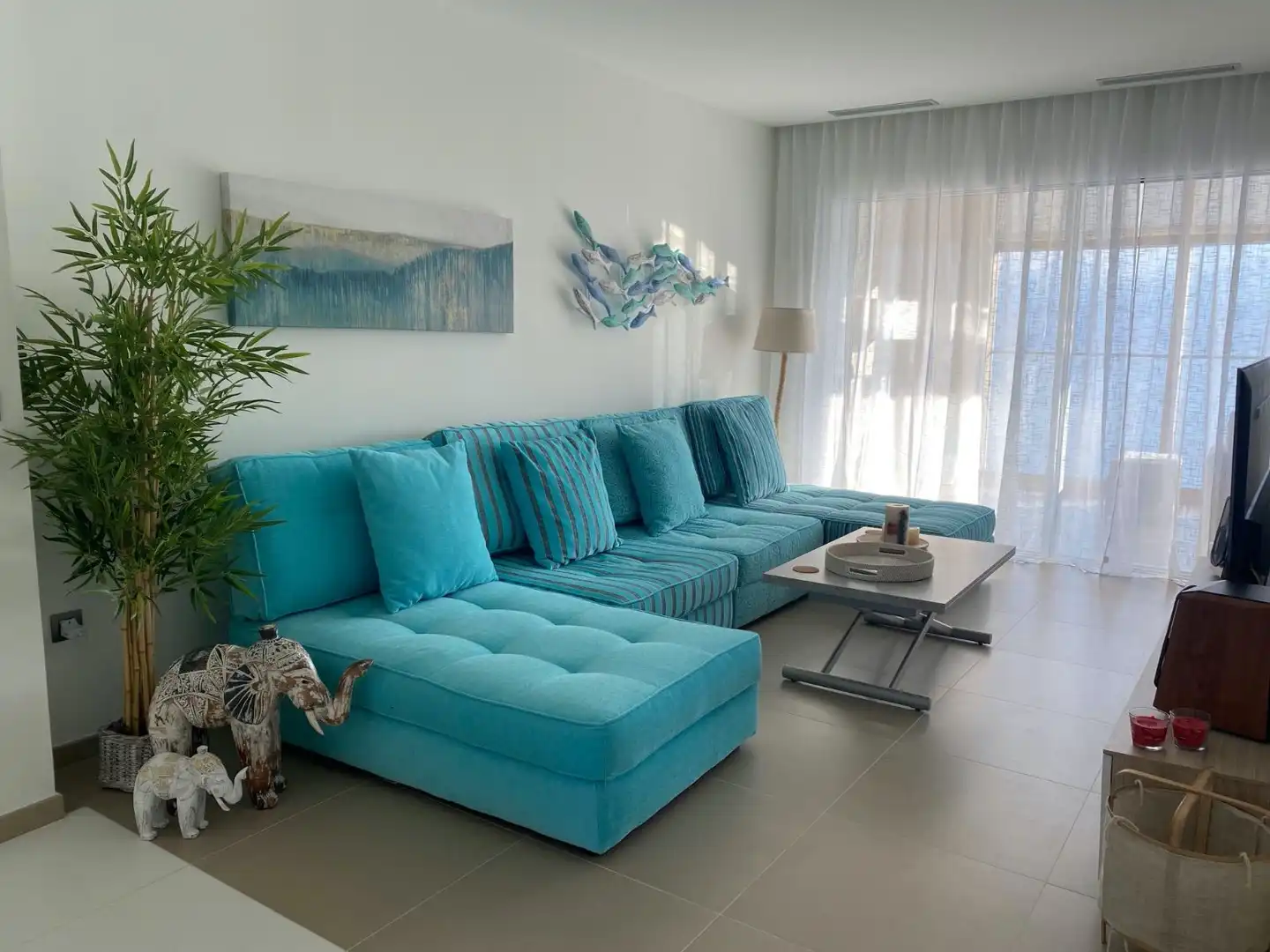 Sala de estar de Apartamento de alquiler en Benidorm con Aire acondicionado, Terraza y Amueblado