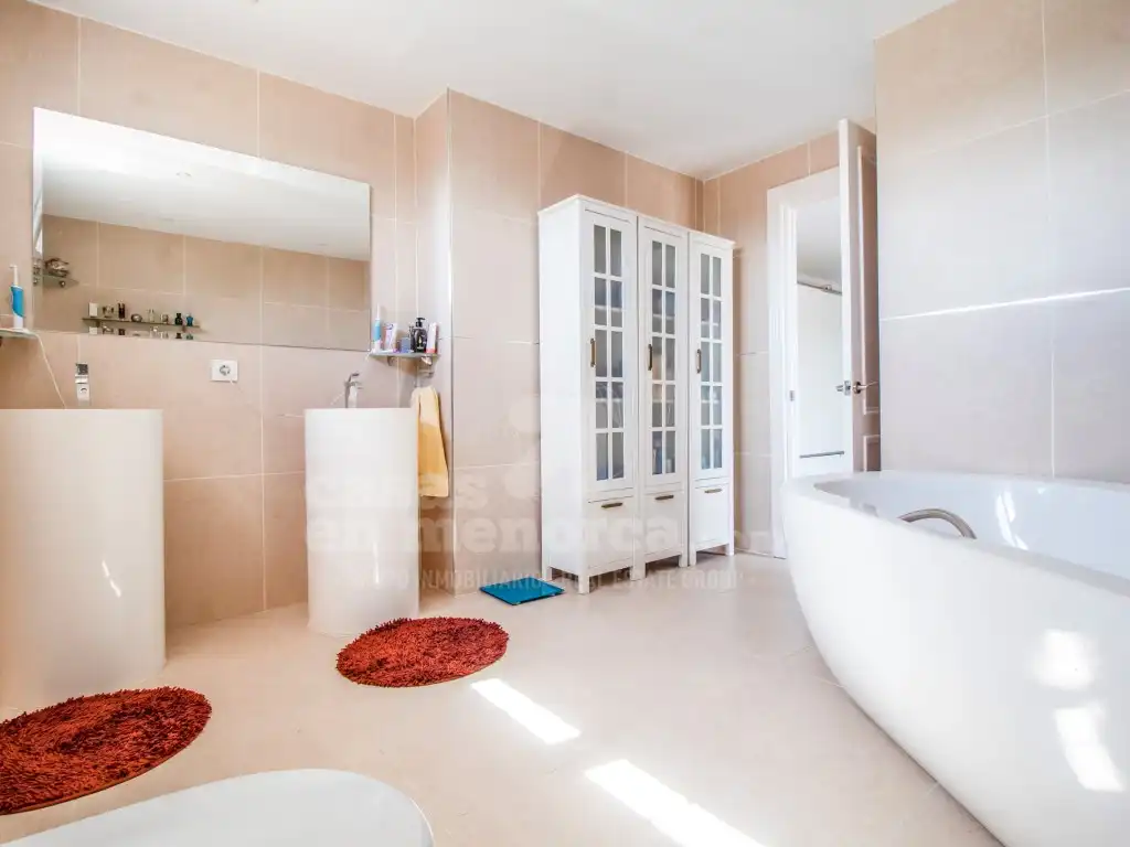 Baño de Finca rústica en venta en Maó - Mahón con Aire acondicionado, Calefacción y Jardín privado