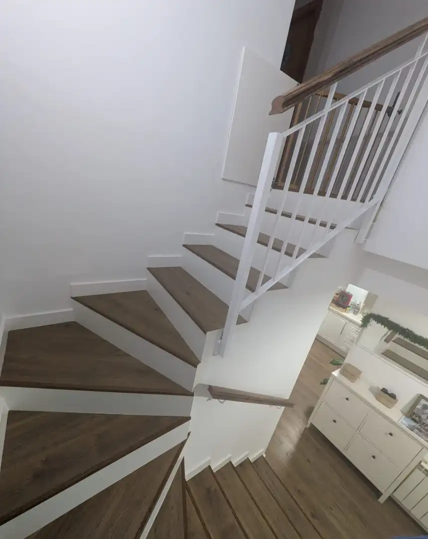 Casa adosada en venta en La Pobla de Vallbona con Aire acondicionado, Calefacción y Jardín privado
