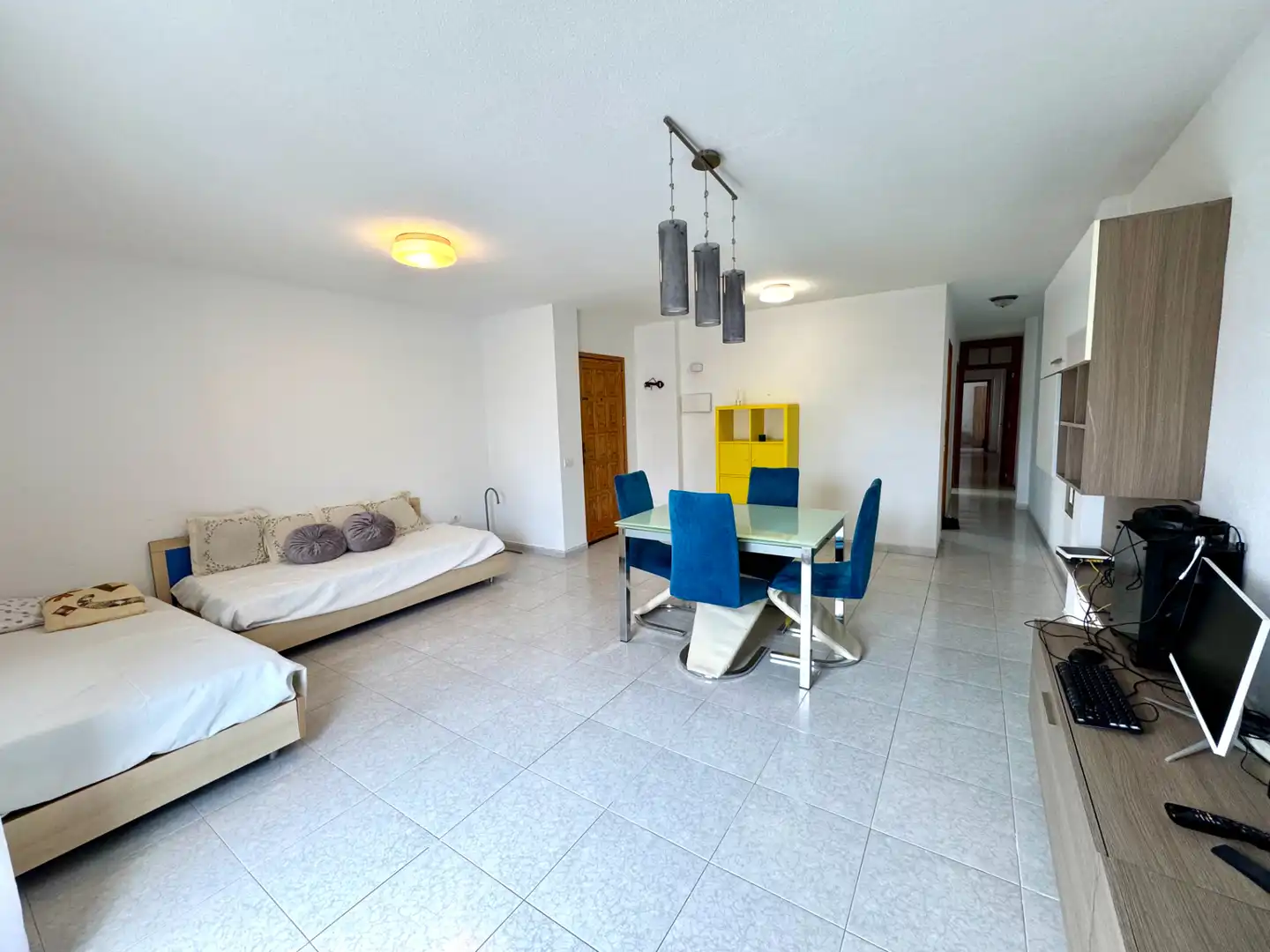 Living room of Flat for sale in San Cristóbal de la Laguna  with Storage room, Furnished and Oven