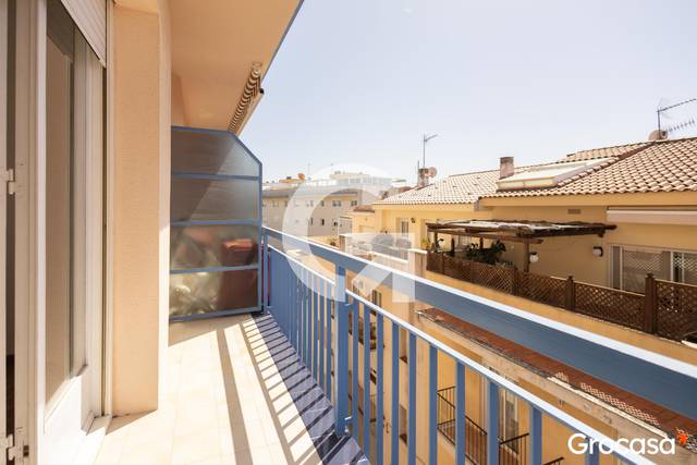 Piso en Venta en CL OLIVELLA en Els Molins - Pins Vens
