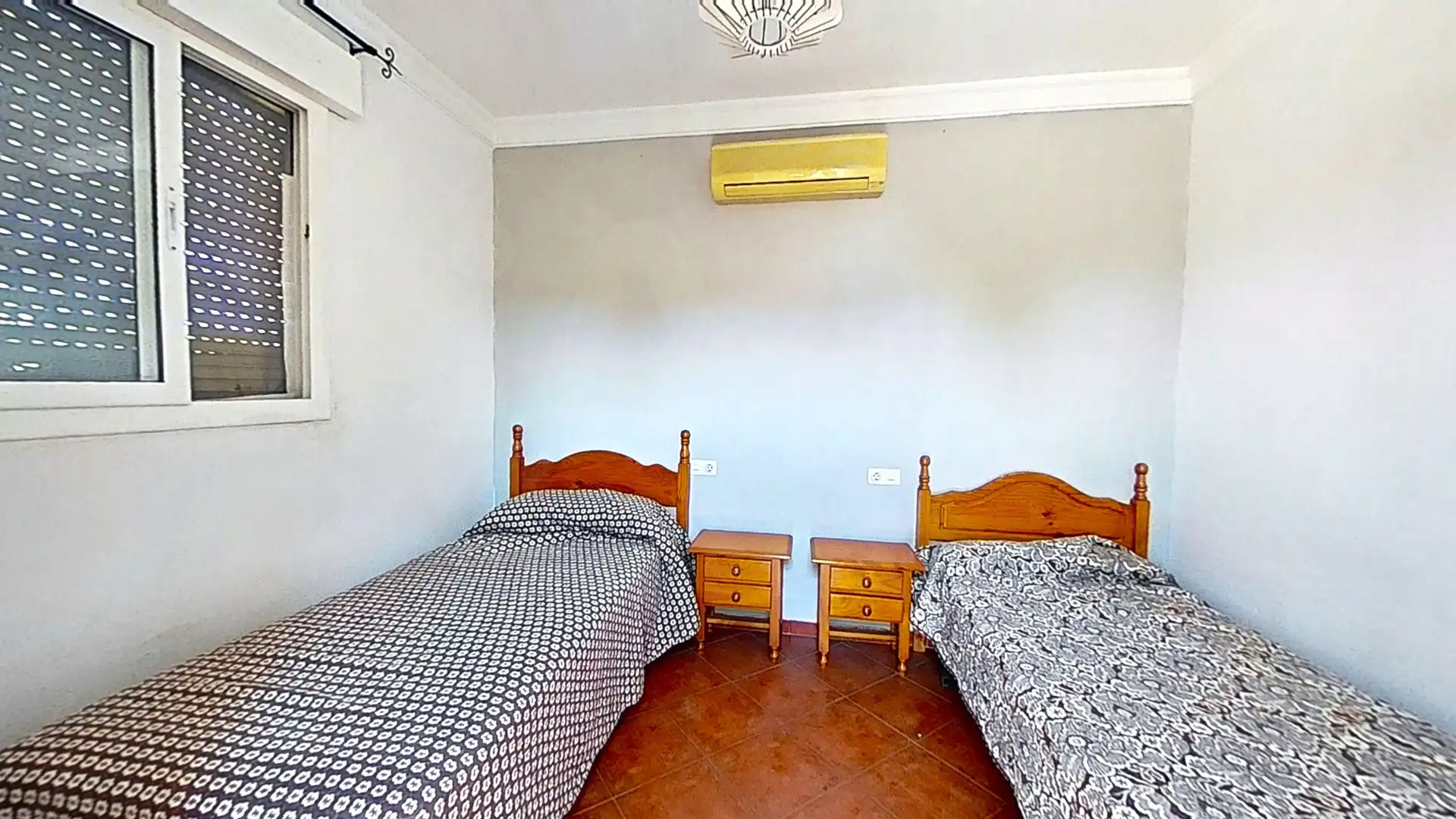 Bedroom of Houses for sale in Dos Hermanas  with Air Conditioner, Heating and Swimming Pool