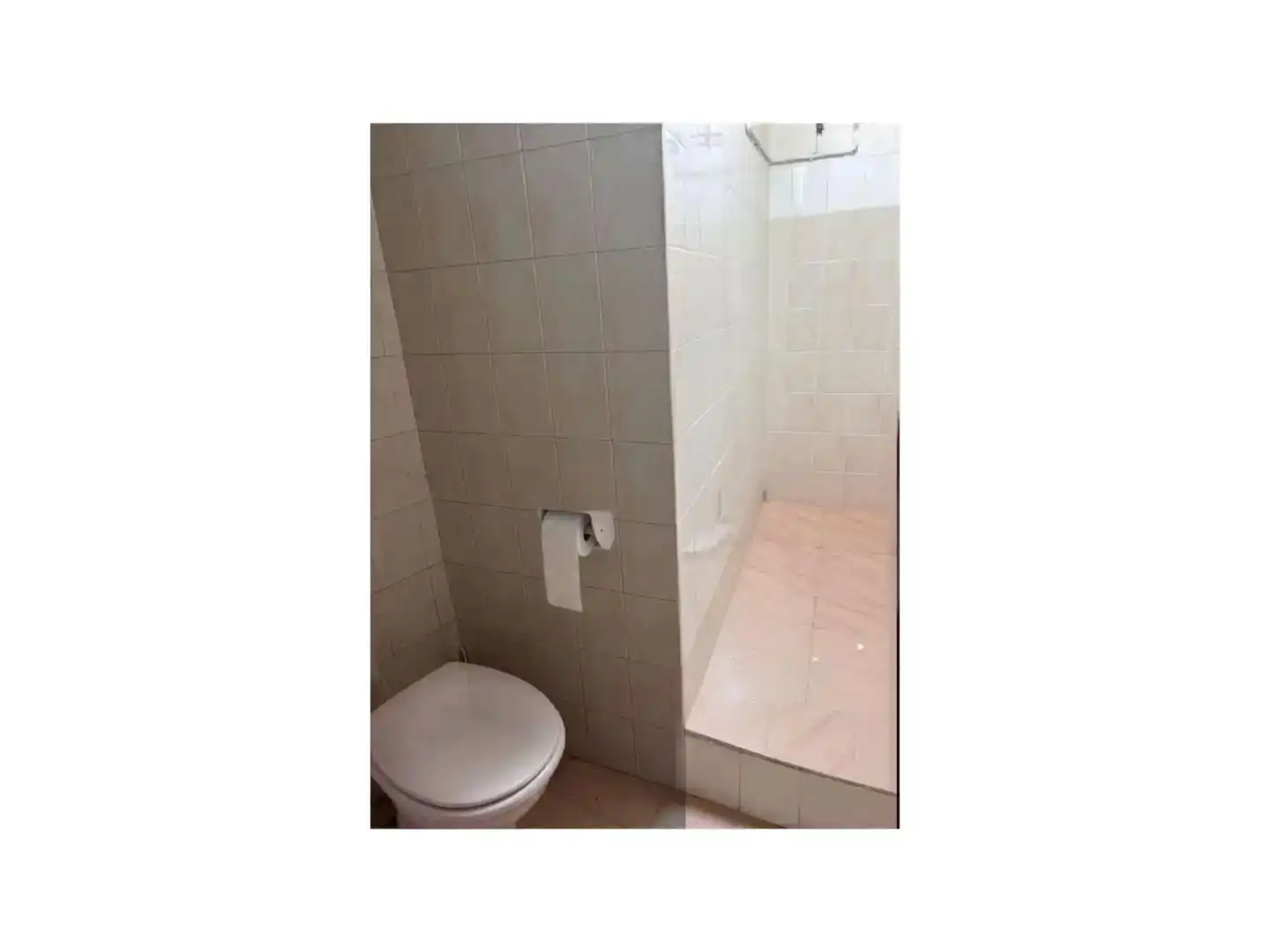 Bany de Casa o xalet en venda en Lliçà d'Amunt amb Jardí privat, Traster i Piscina