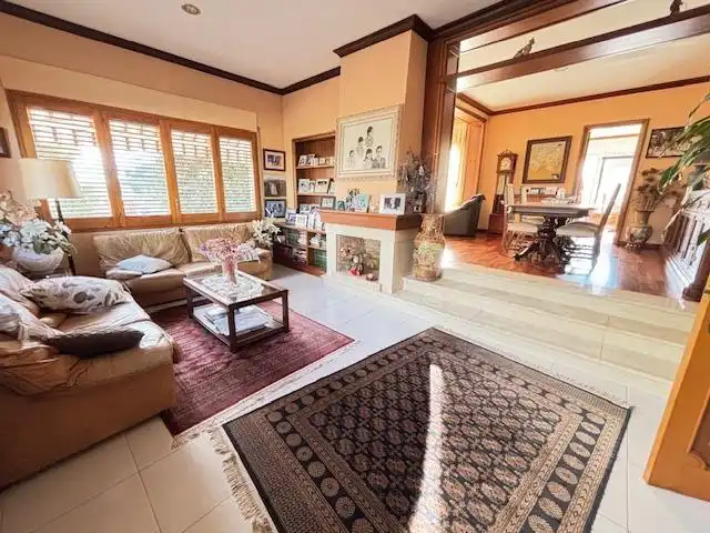 Houses for sale in Canovelles