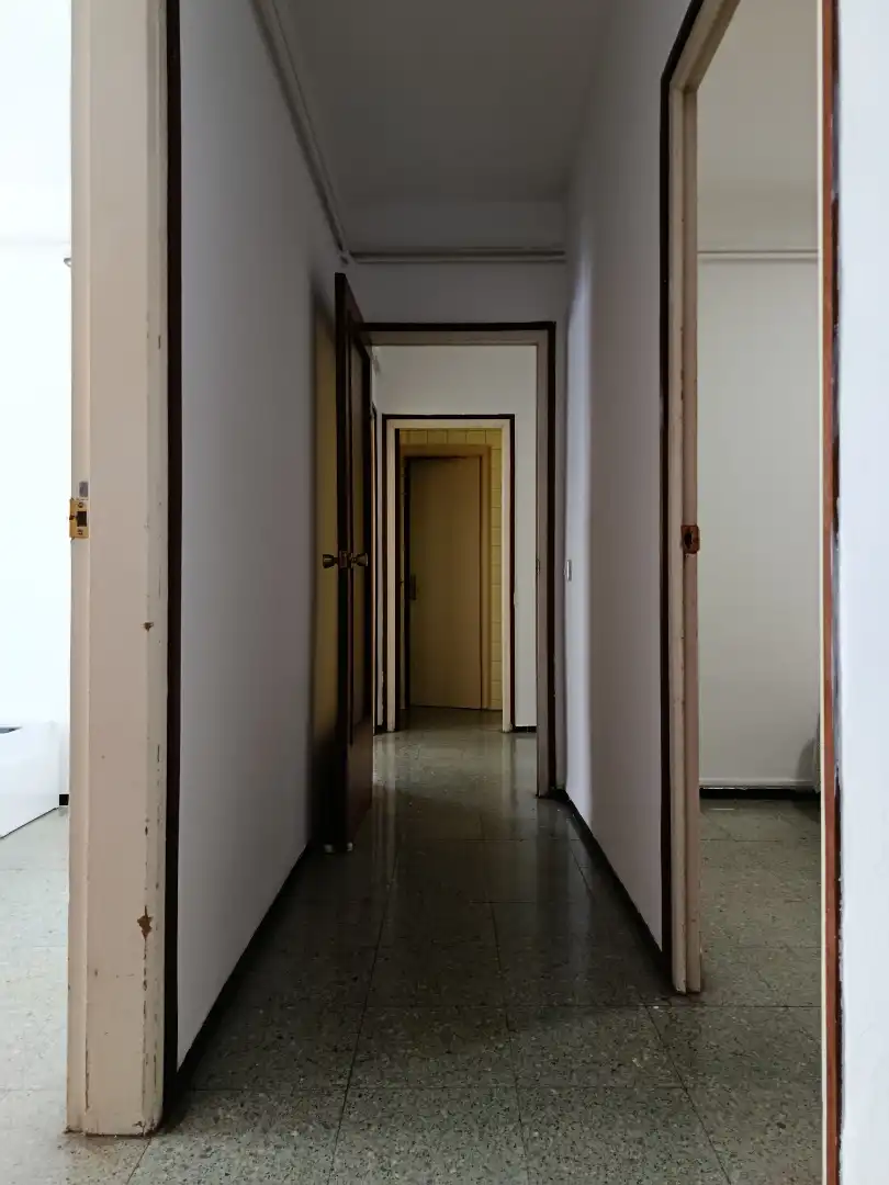 Wohnung zum Verkauf in Girona mit Heizung, Terrasse und Balkon