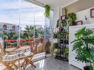 Piso con piscina en venta en Cristal