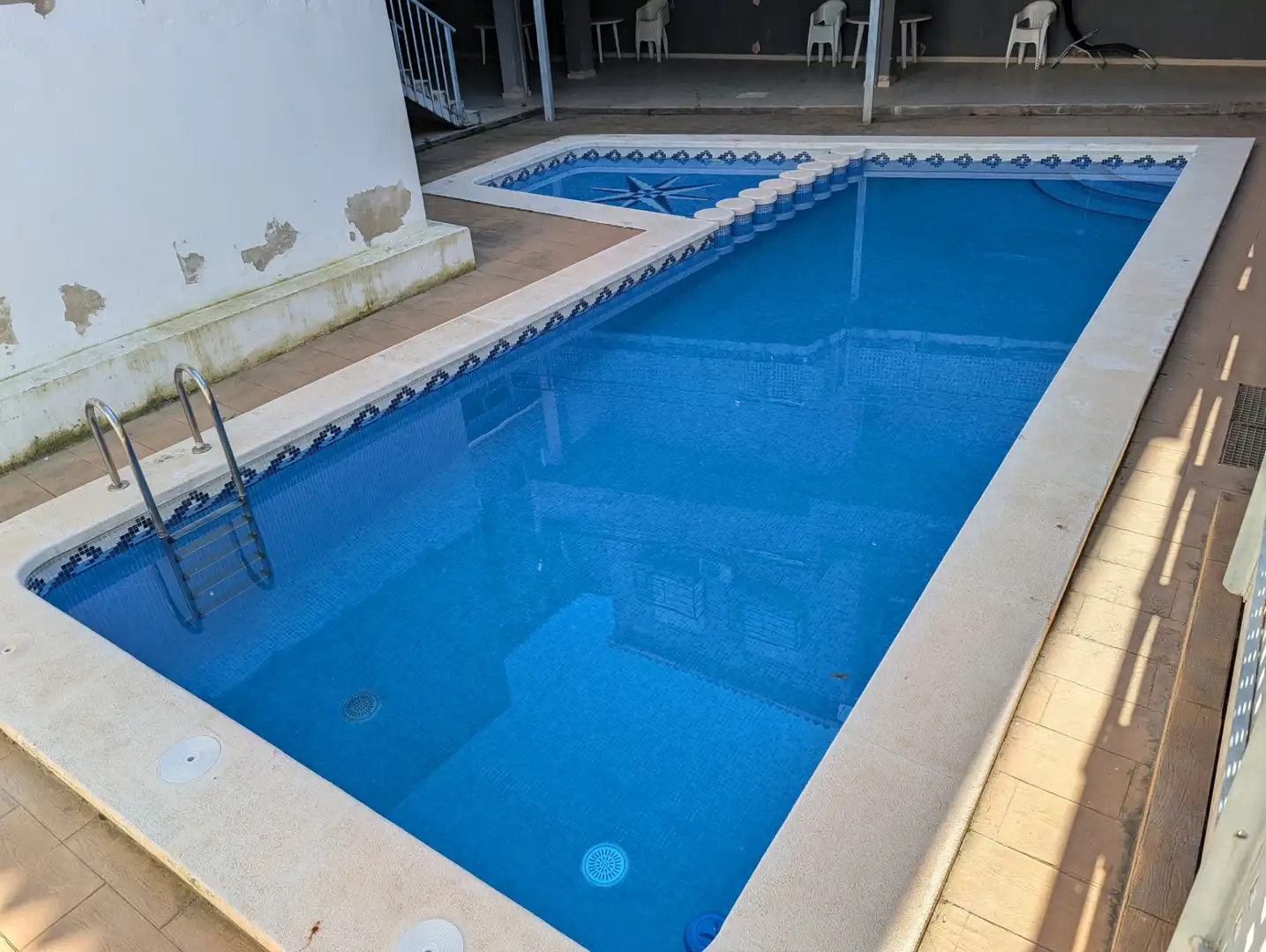 Piscina de Casa adosada en venda en Gilet amb Aire condicionat, Terrassa i Traster