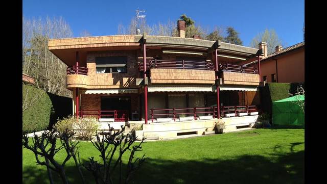 Casa-chalet en Venta en Calle Luis Rodríguez Arango en Universidad - Las Huelgas