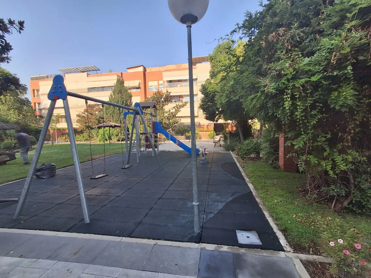 Aparcament de Dúplex de lloguer en Pozuelo de Alarcón amb Aire condicionat, Forn i Rentadora