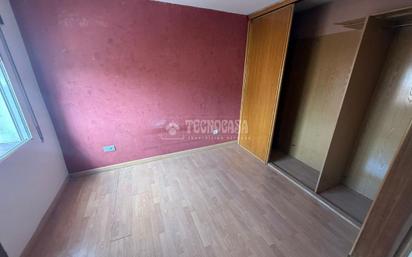 Bedroom of Flat for sale in  Madrid Capital