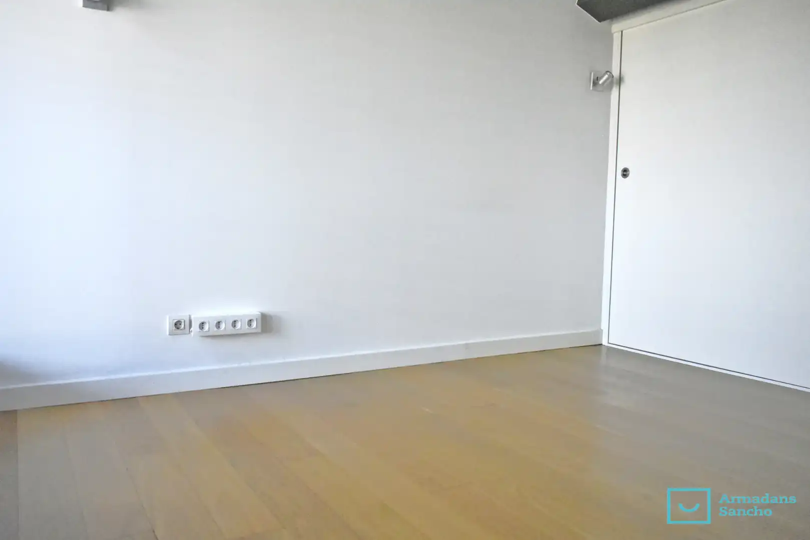 Bedroom of Duplexes for rent in Tiana  with Air Conditioner, Parquet flooring and Terrace