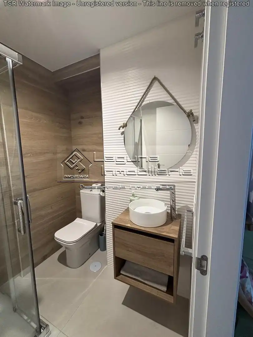 Badezimmer von Wohnung zur Miete in Cádiz mit Möbliert