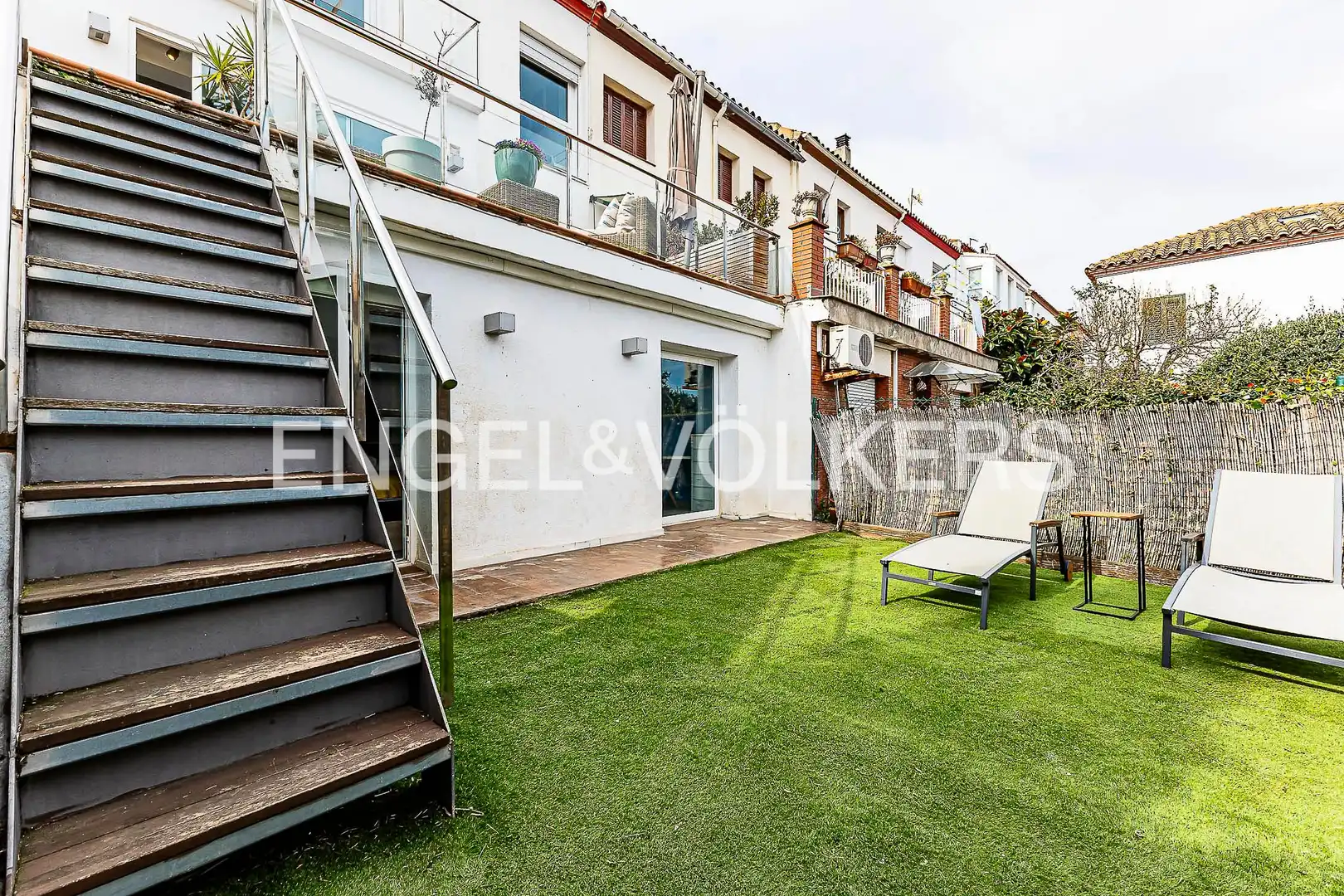 Terrassa de Casa adosada en venda en Barcelona amb Aire condicionat, Calefacció i Jardí privat