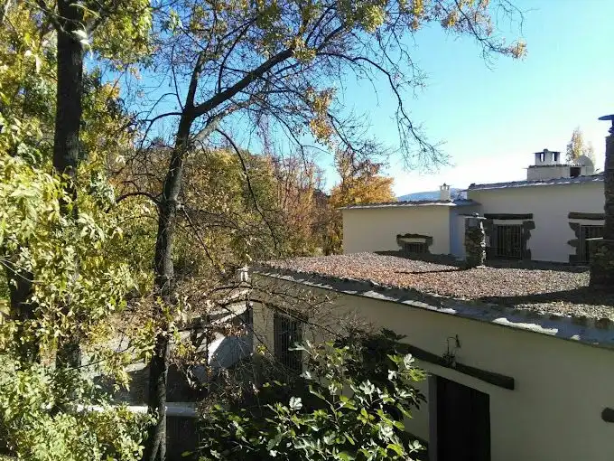 Vista exterior de Edifici en venda en Alpujarra de la Sierra