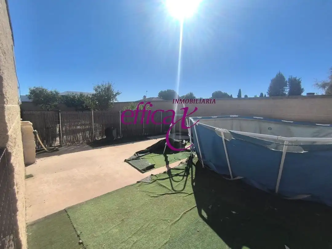Jardí de Residencial en venda en Novés