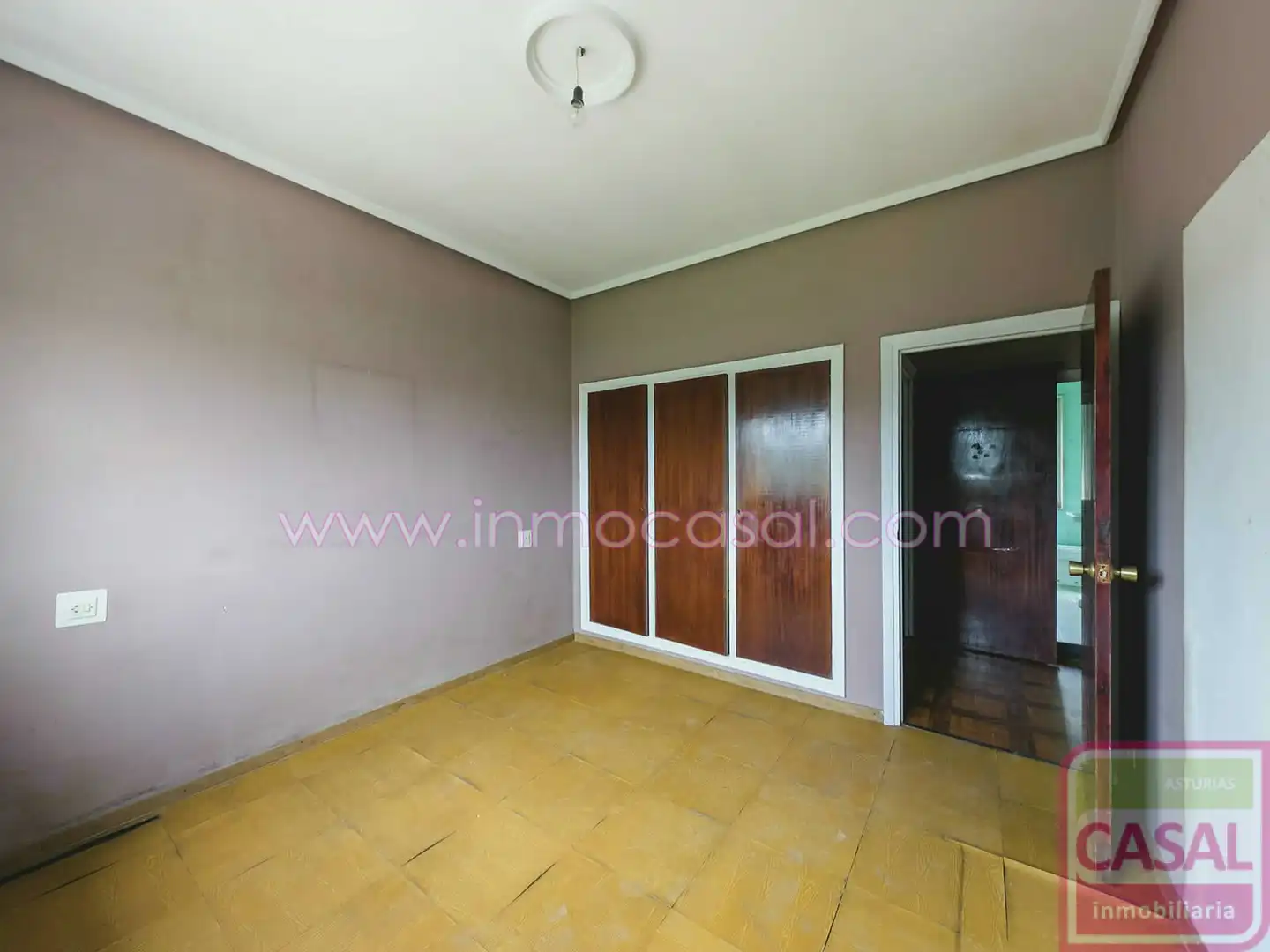 Habitación de Casa o chalet en venta en Oviedo  con Calefacción y Trastero