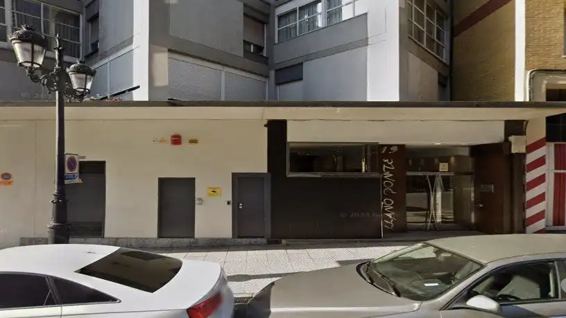 Piso en venta en plaza General Primo de Rivera