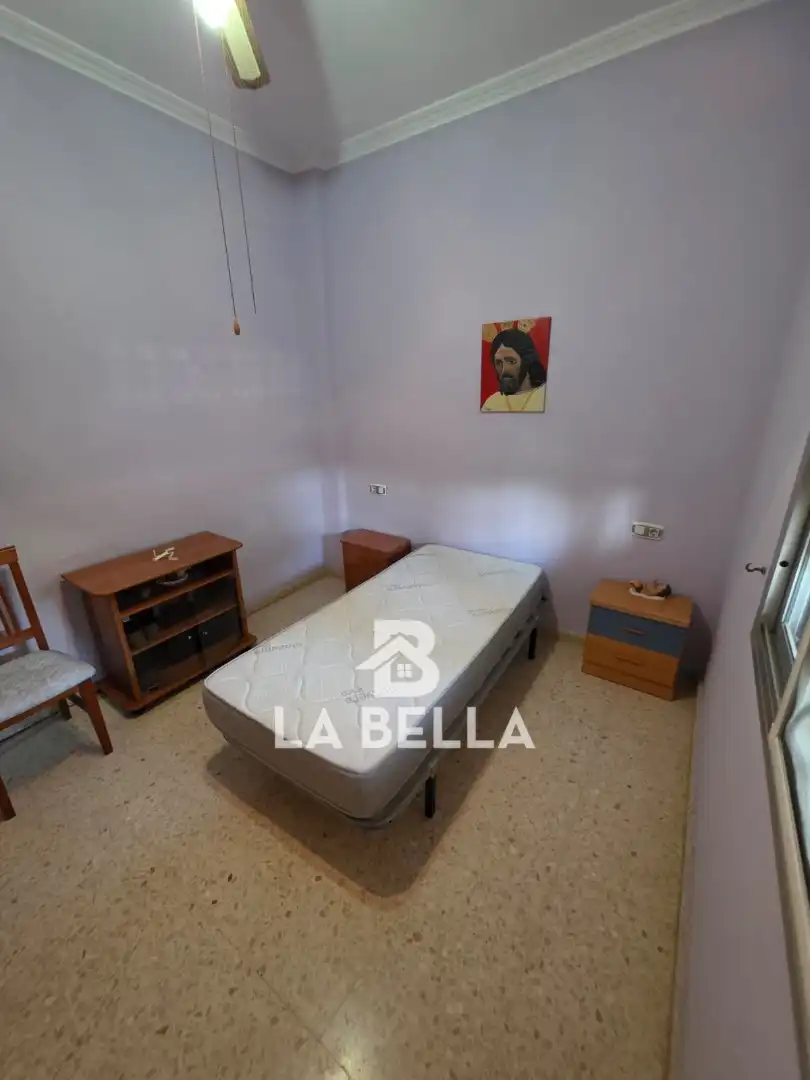 Dormitori de Casa o xalet en venda en Coria del Río amb Aire condicionat, Jardí privat i Traster
