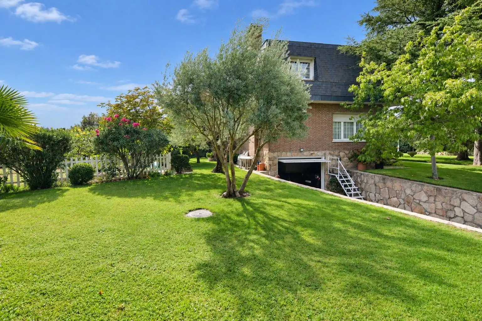 Chalet con piscina en venta en Valdepastores - Las Encinas, imagen 4