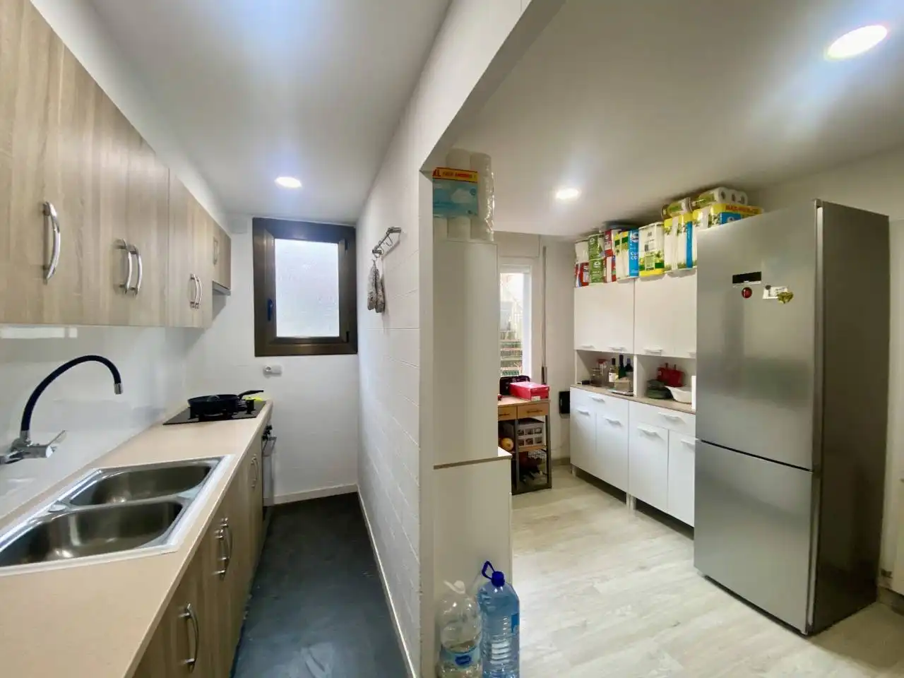 Cuina de Casa o xalet en venda en Olot amb Parquet i Terrassa
