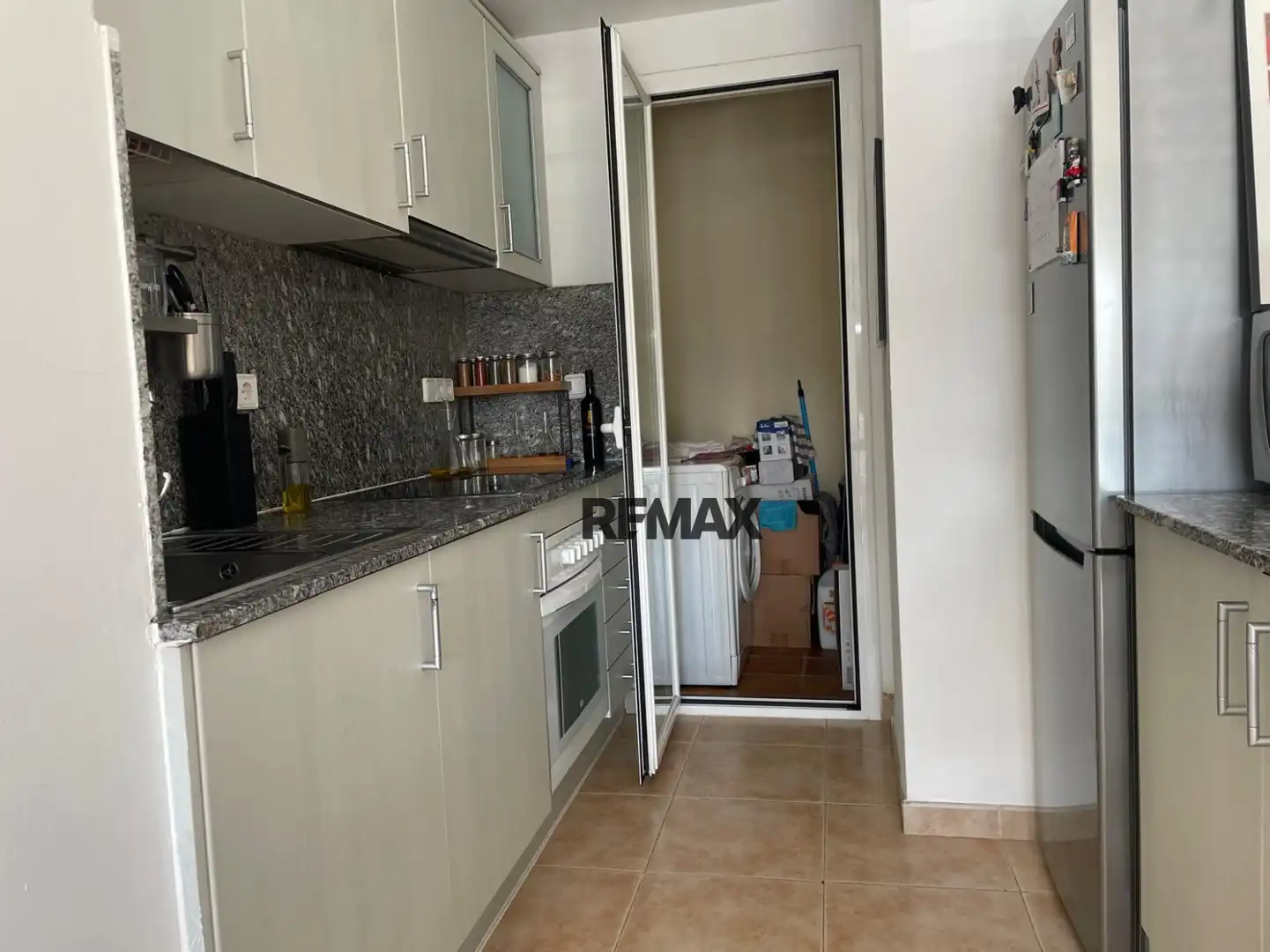 Cocina de Piso en venta en Girona Capital con Aire acondicionado, Calefacción y Balcón
