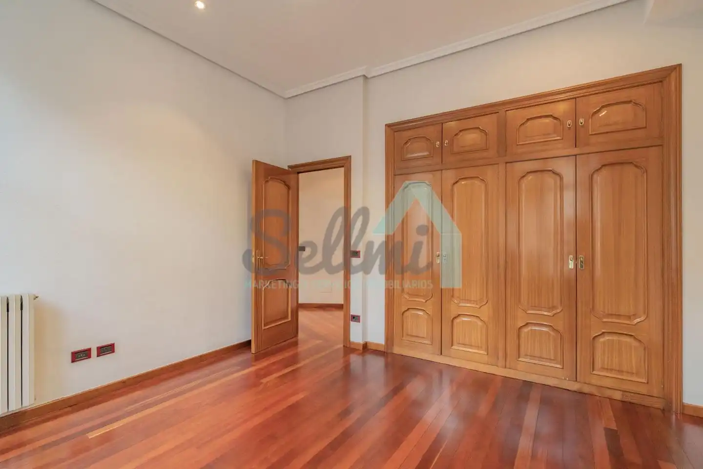 Büro zur Miete in Oviedo  mit Heizung