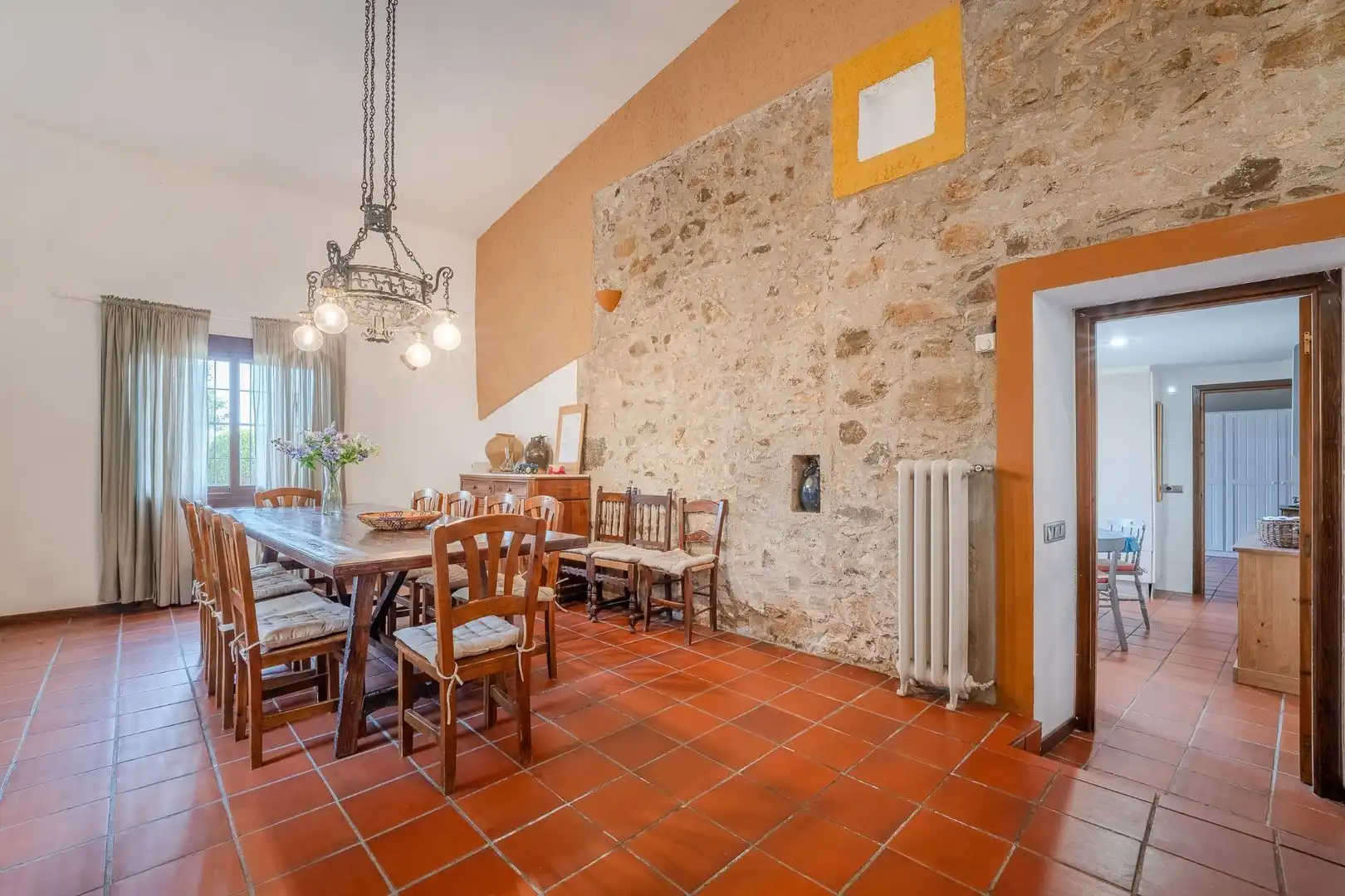 Comedor de Finca rústica en venta en Bescanó con Calefacción, Jardín privado y Trastero