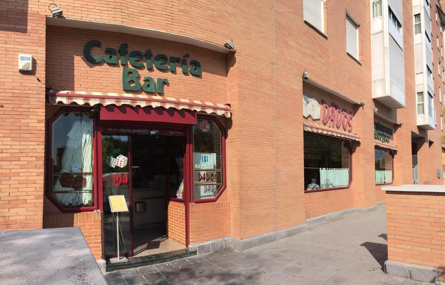 Premises for sale in Laguna Negra, Horcajo