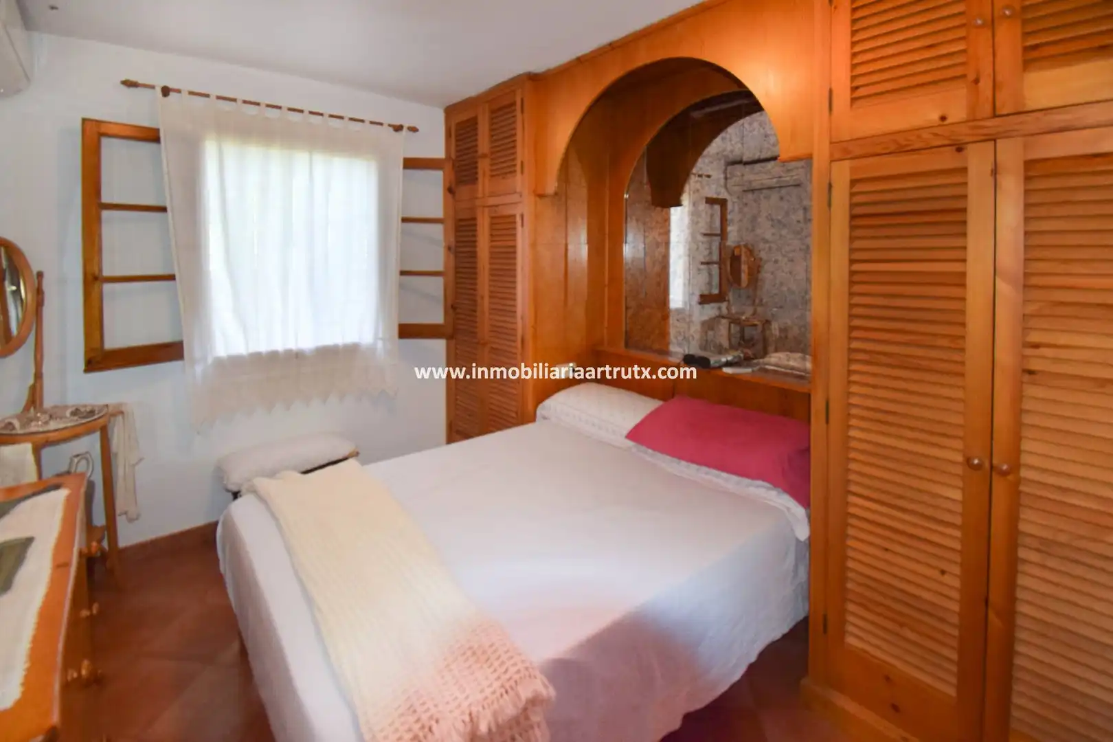 Dormitori de Casa o xalet en venda en Ciutadella de Menorca amb Jardí privat, Terrassa i Traster