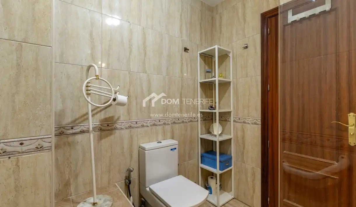 Bathroom of Flat for sale in Arona  with Terrace, Swimming Pool and Furnished