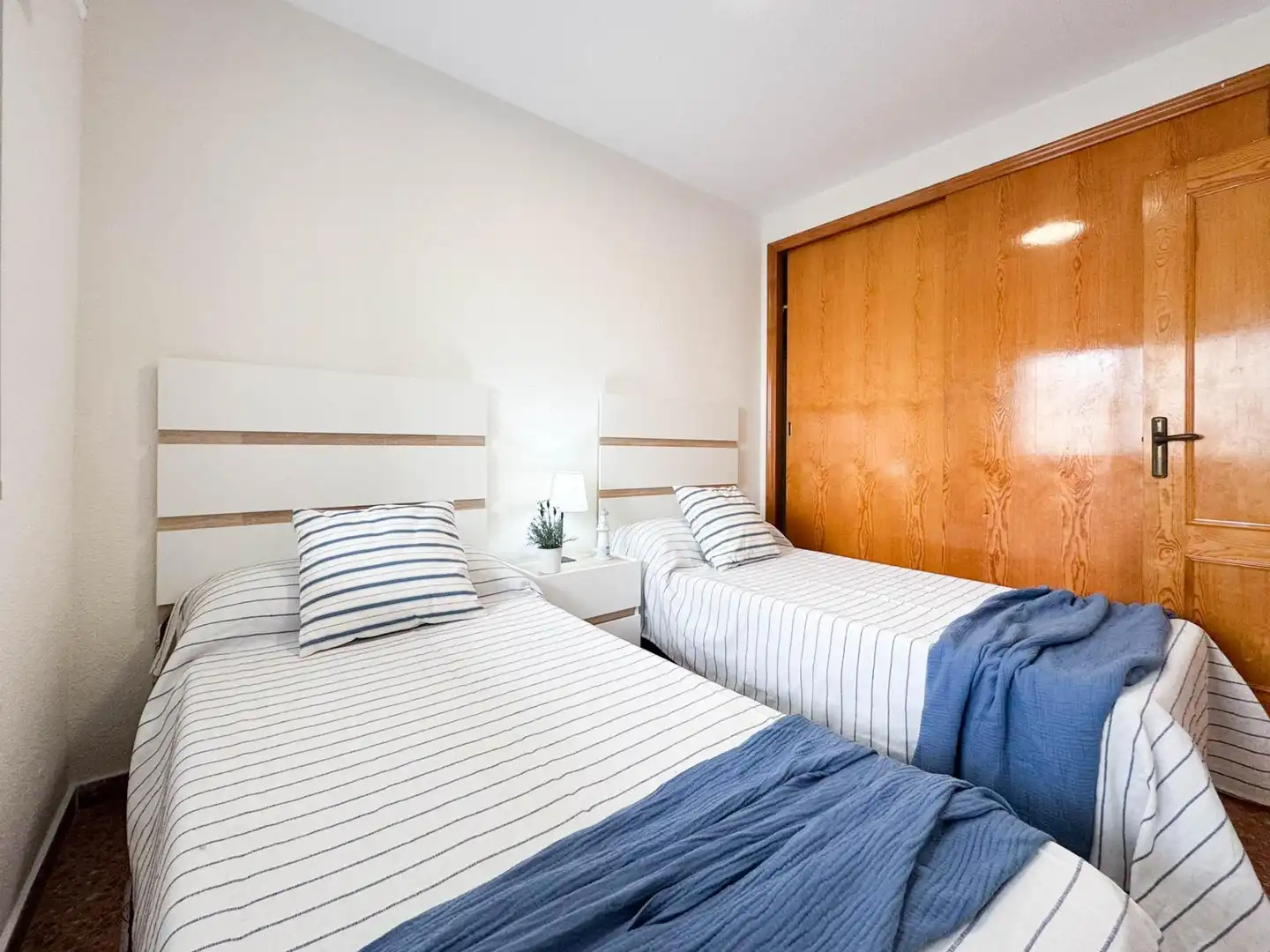 Habitación de Apartamento de alquiler en Playa de Gandia