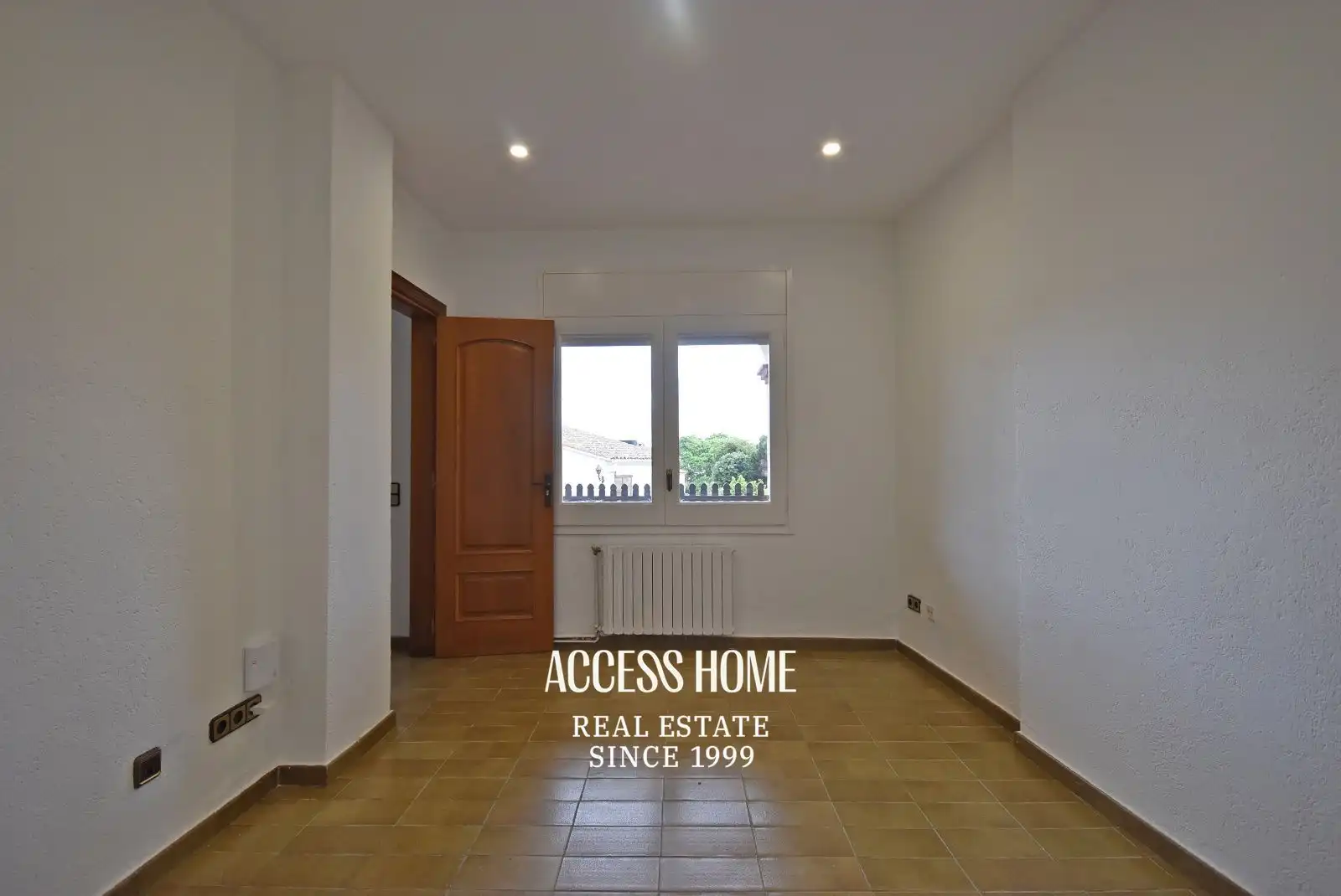 Casa adosada en venta en Sant Vicenç de Montalt con Calefacción, Terraza y Trastero